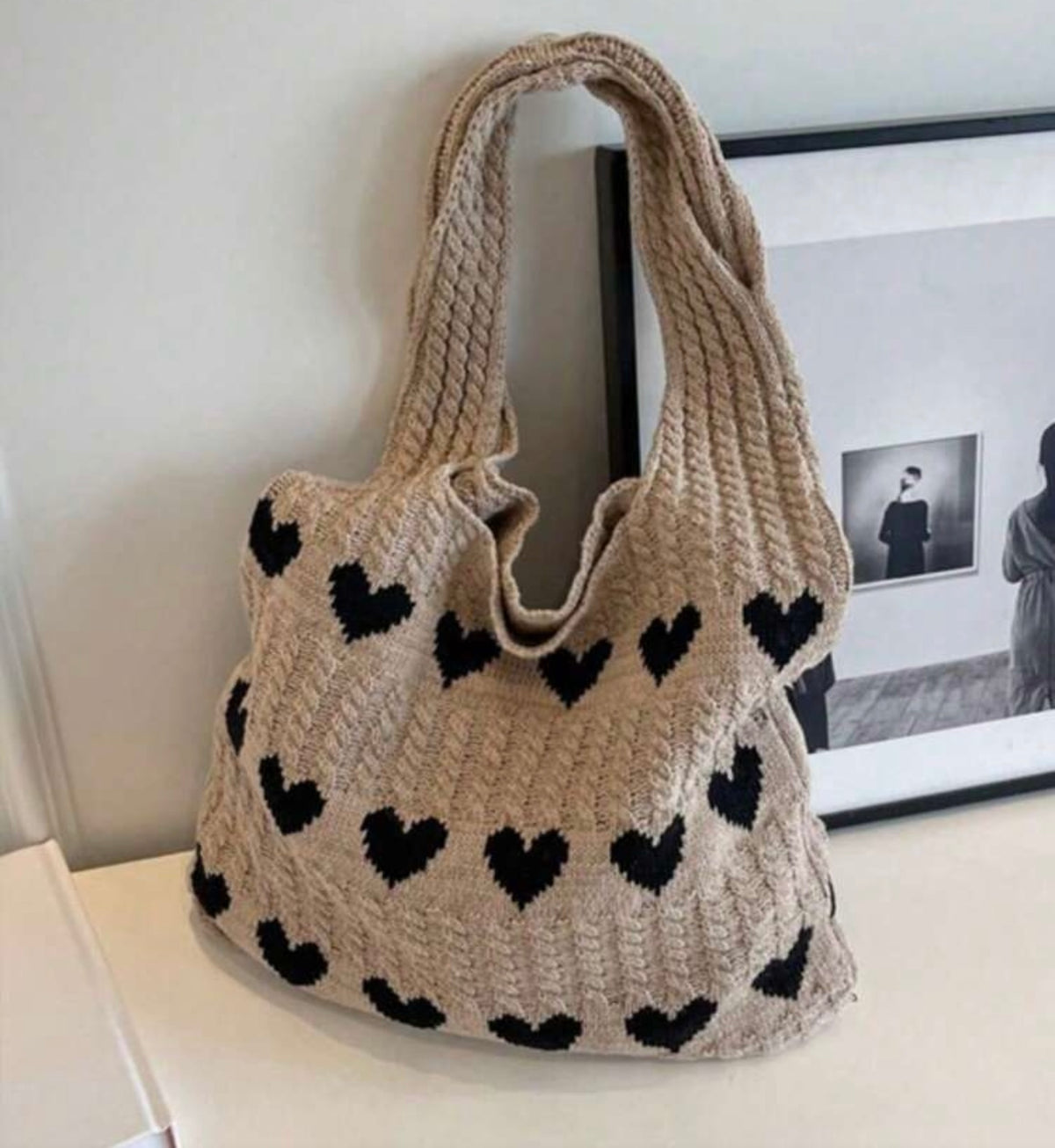 Black hearts tote bag